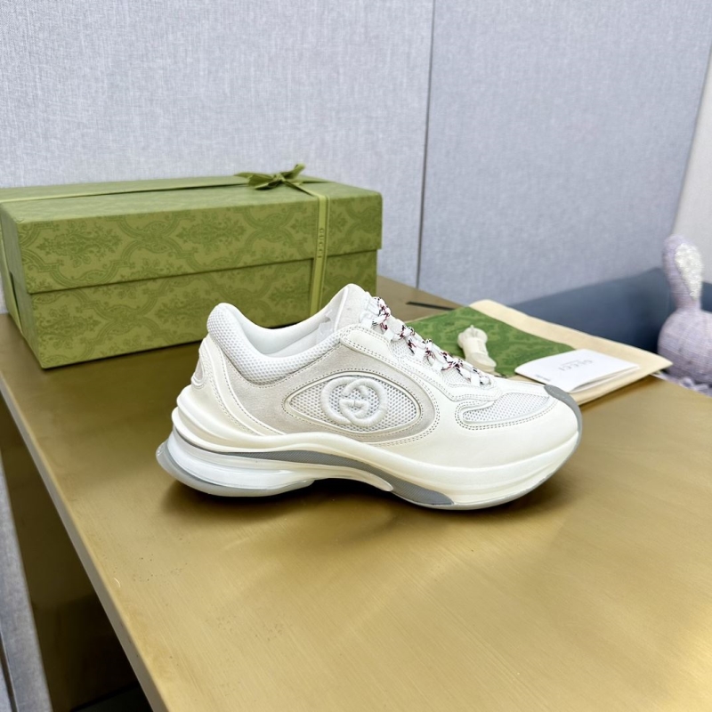 G*u*i casual shoes